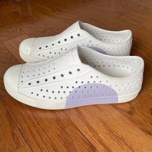 Native Jefferson (J6 Big Kid) White/Purple Circle
